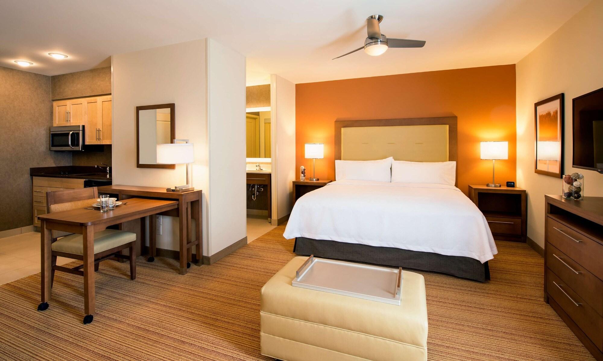 Homewood Suites By Hilton Winnipeg Airport - Polo Park Exterior photo