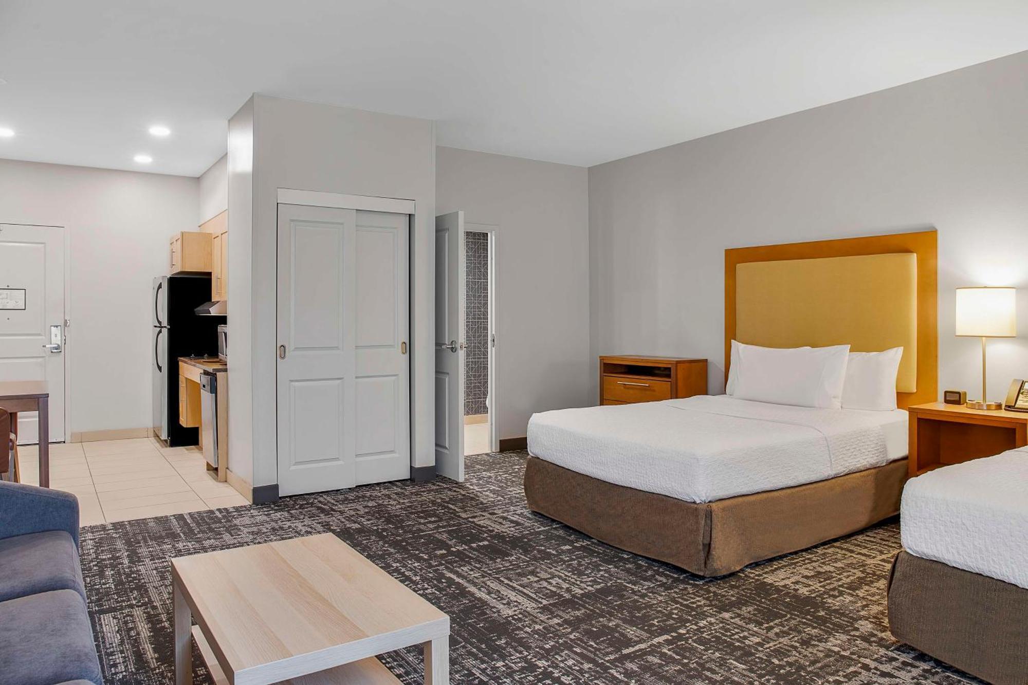 Homewood Suites By Hilton Winnipeg Airport - Polo Park Exterior photo
