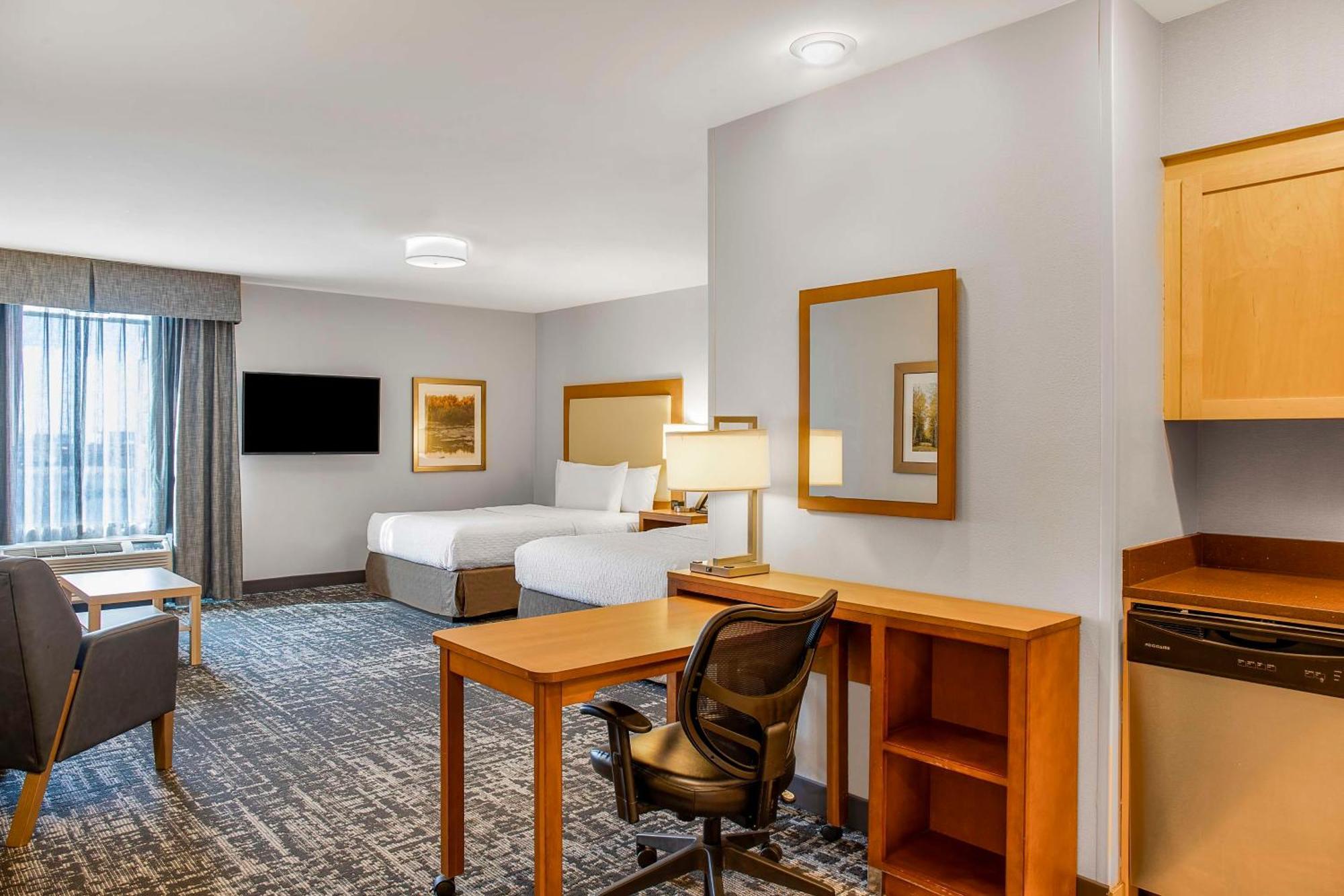Homewood Suites By Hilton Winnipeg Airport - Polo Park Exterior photo