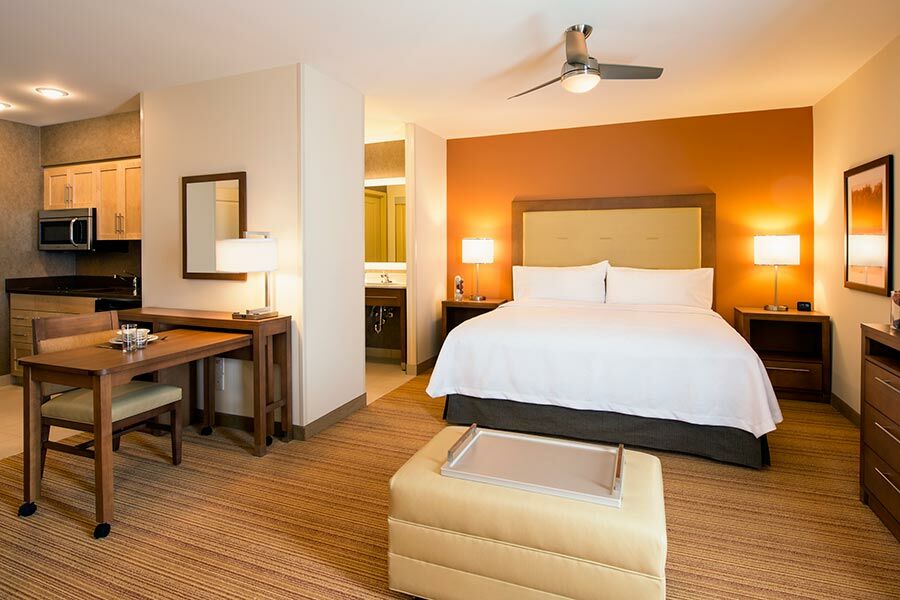 Homewood Suites By Hilton Winnipeg Airport - Polo Park Exterior photo